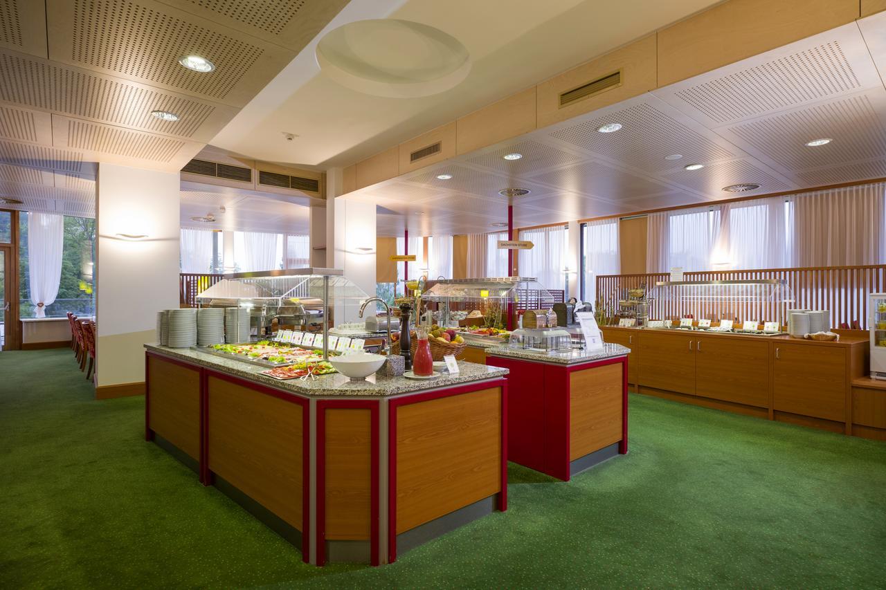 Vivea Gesundheitshotel Bad Goisern บัดกอยเซิร์น ภายนอก รูปภาพ
